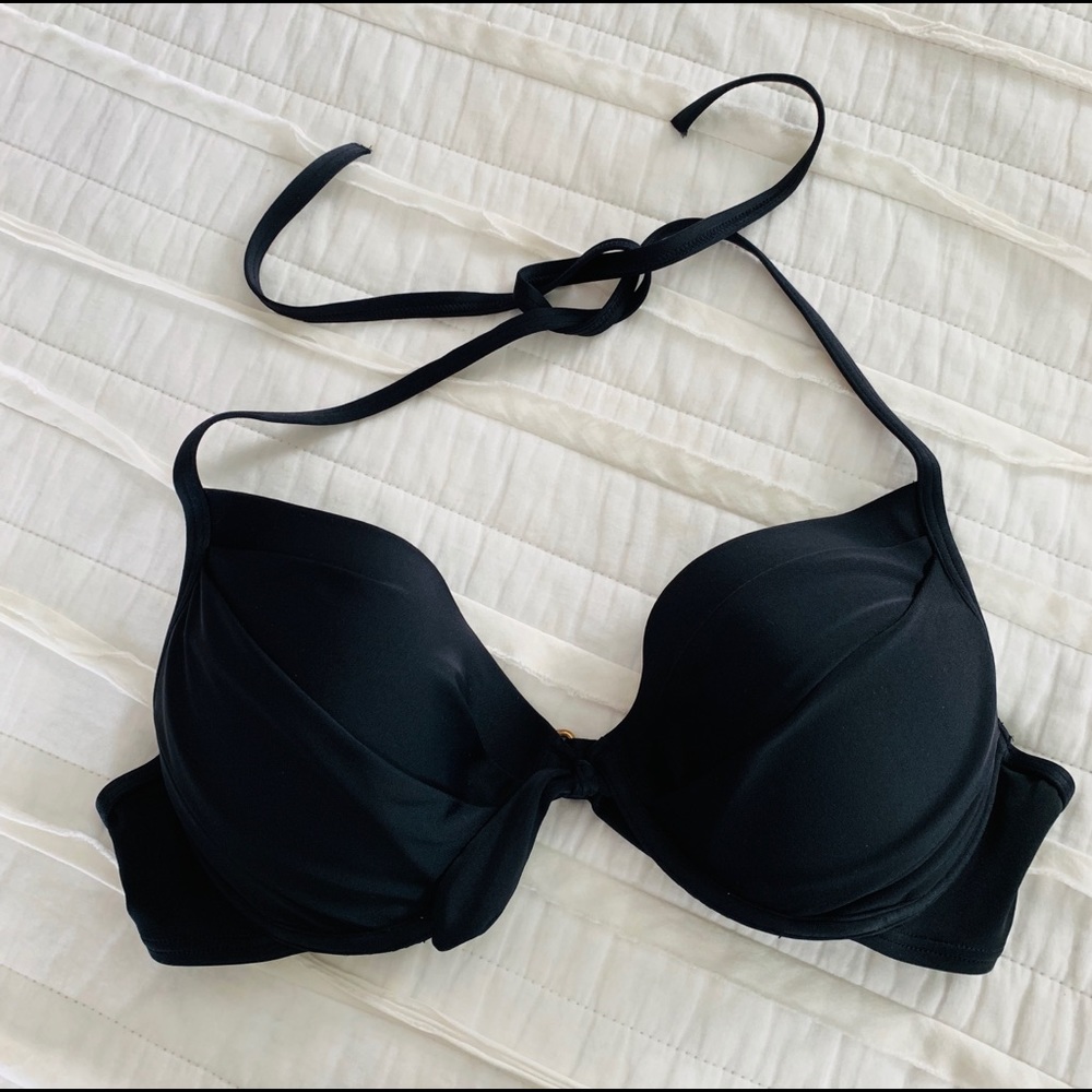 Victoria’s Secret bikini top